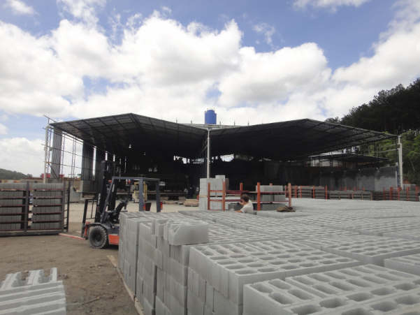 diferença bloco estrutural vedação